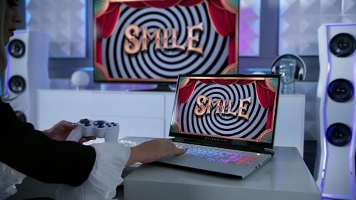 Katy-Perry-Smile-013