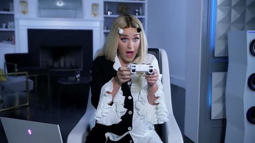 Katy-Perry-Smile-015