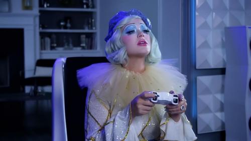 Katy-Perry-Smile-031