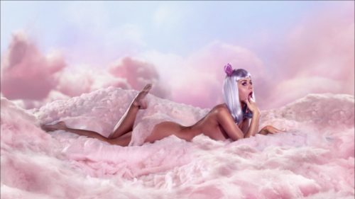 Katy-Perry-Snoop-Dog-California-Gurls 051