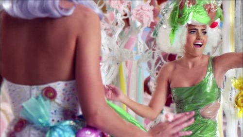 Katy-Perry-Snoop-Dog-California-Gurls 071