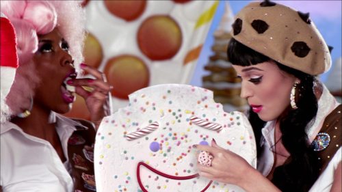 Katy-Perry-Snoop-Dog-California-Gurls 083