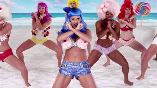Katy-Perry-Snoop-Dog-California-Gurls 102
