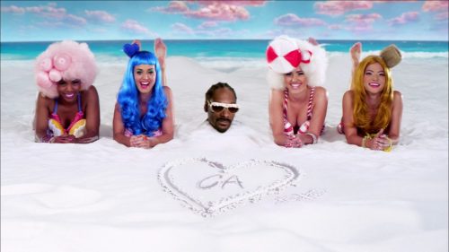 Katy-Perry-Snoop-Dog-California-Gurls 182