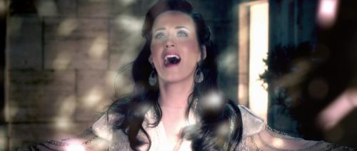 Katy-Perry-FireworkMV 022