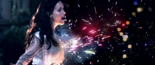 Katy-Perry-FireworkMV 024