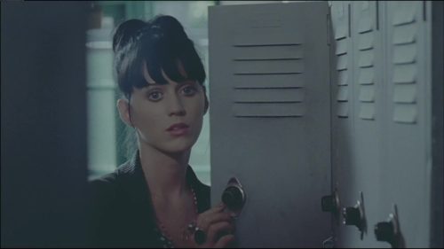 Katy-Perry-Teeanage-Dream 024