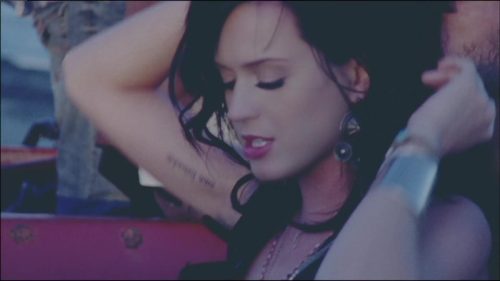 Katy-Perry-Teeanage-Dream 039