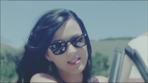 Katy-Perry-Teeanage-Dream 064