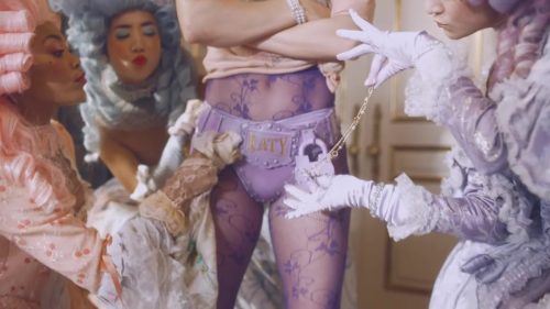 Katy-Perry-Hey-Hey-Hey 023