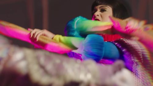 Katy-Perry-Hey-Hey-Hey 120