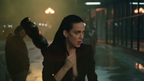 Katy-Perry-Watch-it-Burn-084