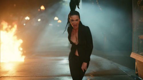 Katy-Perry-Watch-it-Burn-108