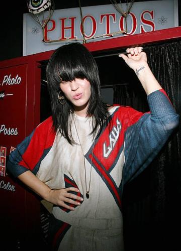 2008.05.16 - Katy Perry Guest DJ's At Gallery Bar